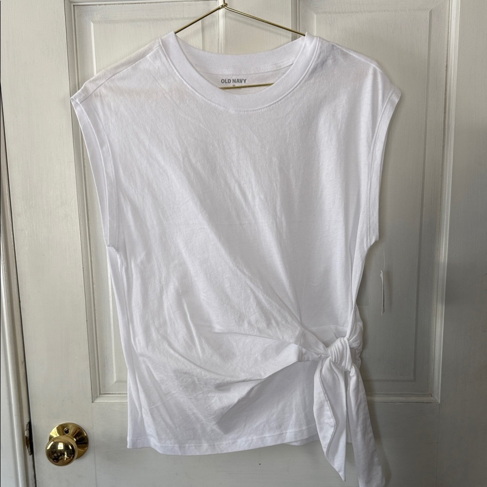Old Navy White Women's Muscle Tee with Tie-Front